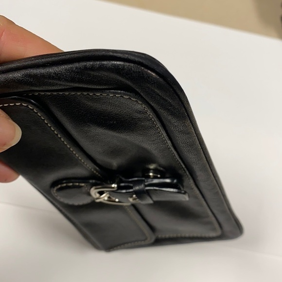 Coach Large Black Leather Wristlet - Picture 6 of 7